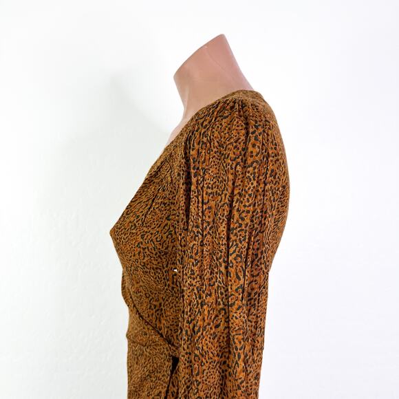 Billabong Spring Romance Sleeve Mini Wrap Dress Animal Print Toffee size S NWT - Picture 5 of 12
